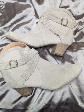 SO Light Taupe Suede Braided Strap Ankle Booties